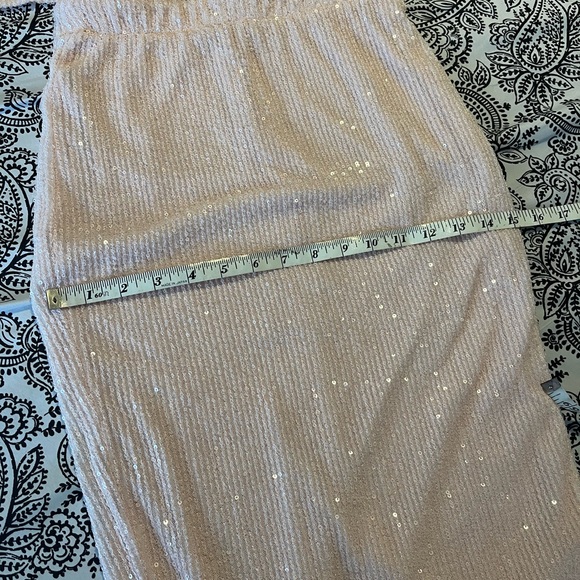 KIKISIX two piece pale pink sparkly set. Size small! - Picture 9 of 15